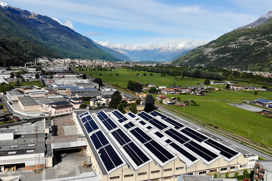 太阳能电池板为意大利马萨的贝克休斯设施提供动力新利app